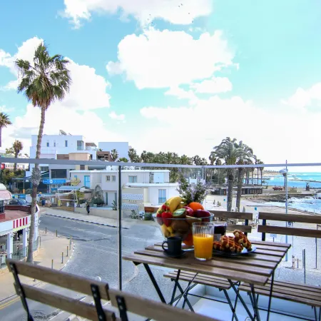 Phaedrus Living Seaside Luxury Flat Athina 108