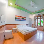 Himandhoo Lodge Hotels near Himandhoo