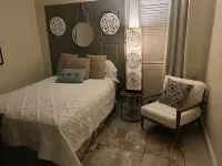 The Cottage on Colonial