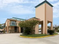 Rodeway Inn & Suites New Orleans Gentilly Hotels near Buddy Deuterive Park