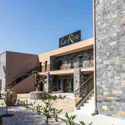 La Rêve Hotel Exterior