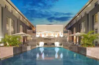 Eka Hotel Nairobi - piscina