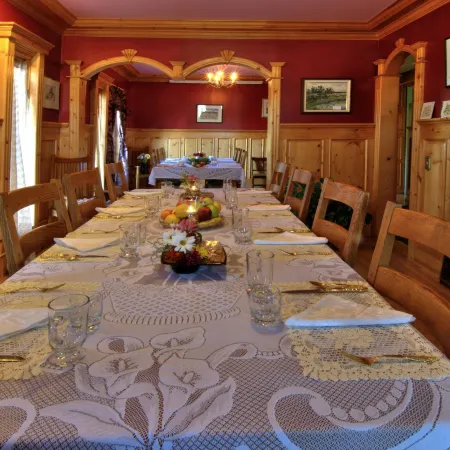 Heartwood Inn