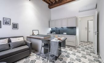 Emilia Suite Palace
