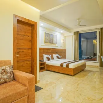 Hotel Nirvana Bliss, Behind Parmarth Niketan Hotels in der Nähe von द बीटल्स आश्रम, ऋषिकेश