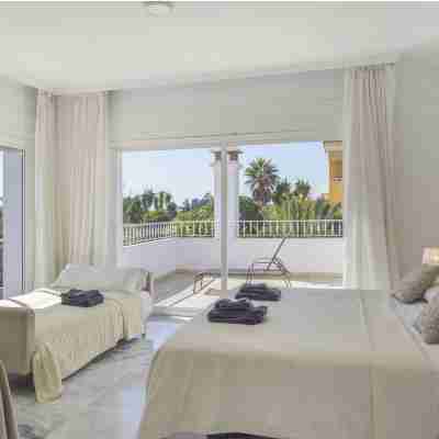 Elegant Villa Retreat Rooms