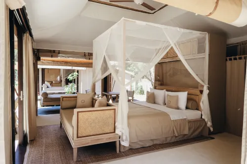 Jawa Jiwa G-land Surf Camp & Luxury Glamping Hotel di Tegaldlimo