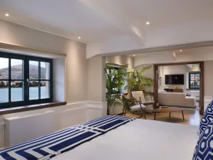 Hotel Brown Beach House & Spa