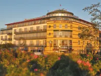 Strand-Hotel Hübner Hotels in Warnemünde