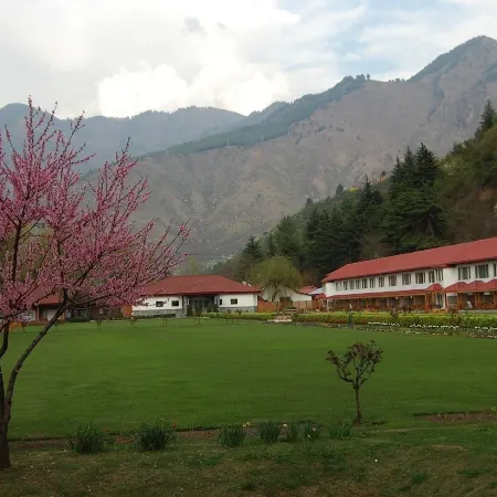 The LaLit Grand Palace Srinagar