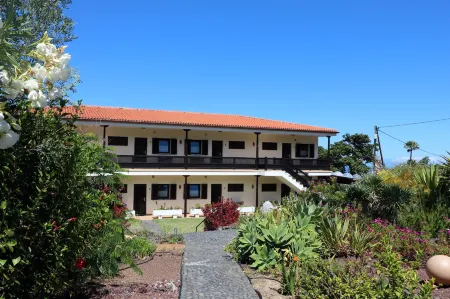 Apartamentos Miranda Отели в г. Брения-Баха