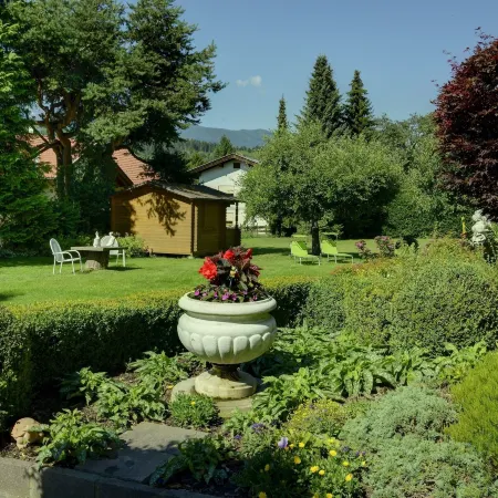 Haus Golker Ferienwohnungen & Frühstückspension