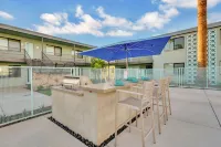 Primo Old Town Location w/ Heated Pool