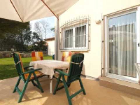 Apartment 1840 Hotels in Peroj