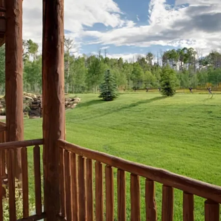 Daniels Summit Lodge