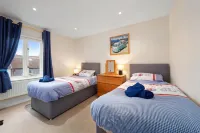 Park Place Court 2 - Close to Beach