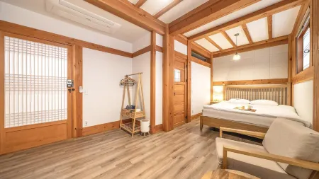 Gyeongju Hanokstay Darak Отели рядом со станцией Железнодорожная станция Гёнджу