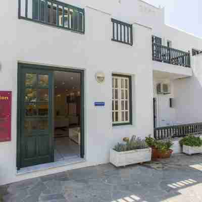 Golden Coast Naxos Hotel Exterior