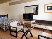 Caravan Motel Hotels in Peace River C