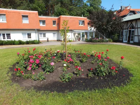 Seehotel & Restaurant Karlslust Отели в г. Хайдезе