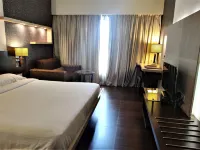 Hotel Satkar Residency - Airport Shuttle