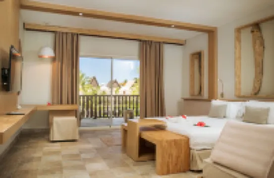 로열 비치 호텔 암바토로아카