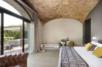 Relais San Maurizio Hotels in Mango