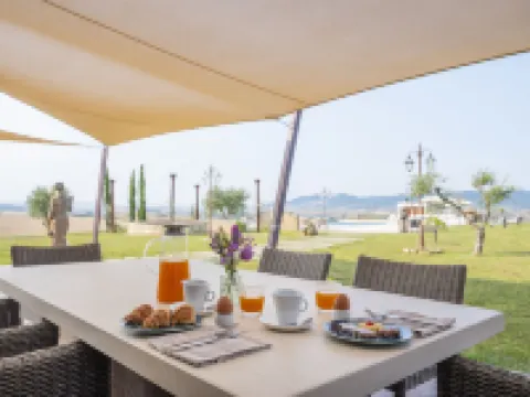 託斯卡別墅 佩喬利酒店