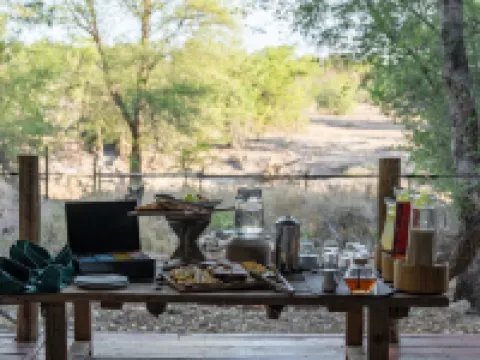 貓舌帳篷營地 - 貓舌遊獵保護區 博博農酒店