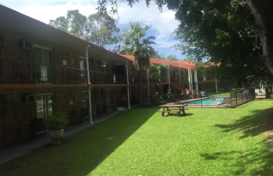 庫梅拉汽車旅館