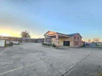 Travelodge by Wyndham Dumas Arkansas