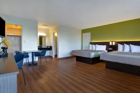 Motel 6 Cocoa Beach, FL Отели рядом с достопримечательностью «Публичная библиотека Коко-Бич»