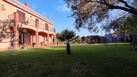 Villa Feluchia Tra Il Mare E Il Vulcano