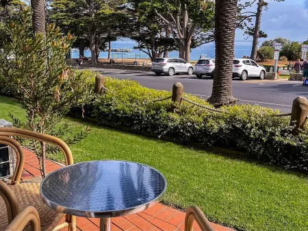 Beachfront Bliss Apartment with Ocean Views & Private Patio