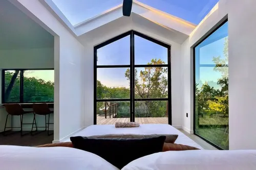 Plunge Pool and Stunning Hill Country Views - Charming Rustic Retreat Hôtels à : Comte de Burnet