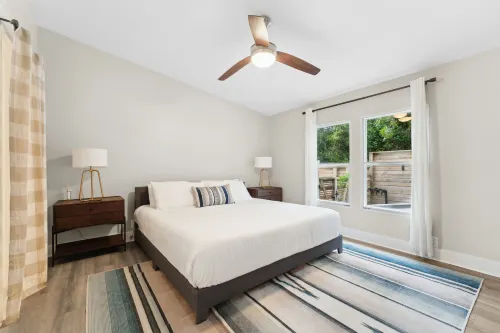 Spacious Parking and Modern Amenities - Inviting Family Retreat Hotels in Seaside