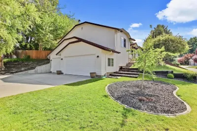 Eagle ID Getaway | 4 Bed 3 Bath | Fully Renovated Hotels in der Nähe von Fusions Glass Studio