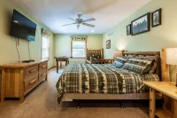 Ultimate Summer Cabin|Kids’ Room Included