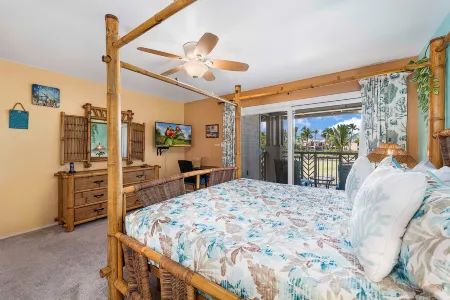 Luxurious Space and Scenic Views - Elegant Golf Course Retreat