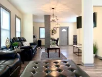 Cozy Oasis - Smart Lock Entry, Outdoor Seating, Free WiFi