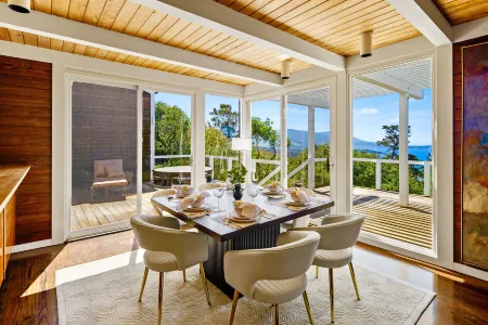 Cypress Pebble Sea Manor LUXE37