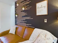 Charming Cottage with Retro Kitchen and Fenced Yard - Delightful Haven Hotels in Corvallis