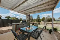 Mudgee Explorer Villa.Owned by Mudgee Wine Explorer Tours