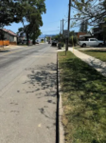 Perfect location! Downtown Beach & Ski Pad w/hot tub in the heart of Sandpoint.