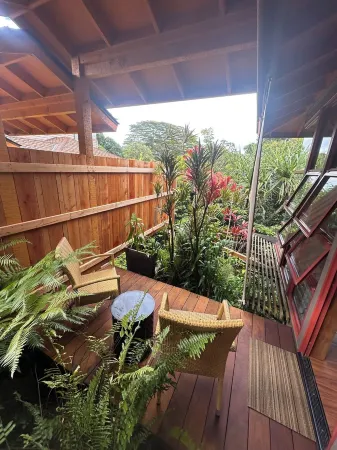 Tree Top Suite- Beautiful walk to Hanalei Bay