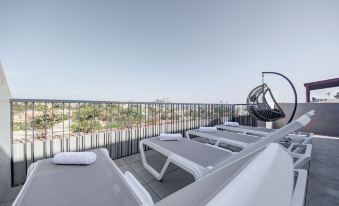 Mayfair by Premier Suites MT