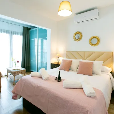Boutique Rooms Playa Burriana Hôtels à proximité de : Playa de Burriana