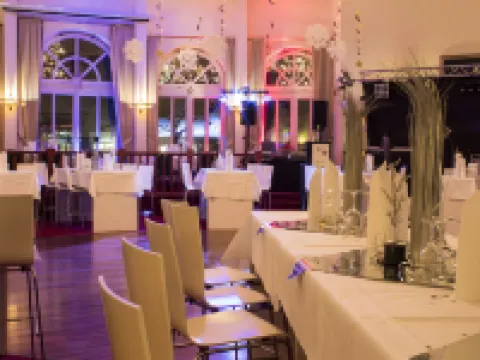 Victoria Hotel Hotels in Minden