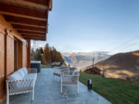 Chalet Belle Roche Recently Renovated Jacuzzi Hotels in Riddes