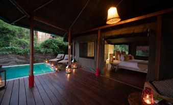 Flameback Eco Lodge